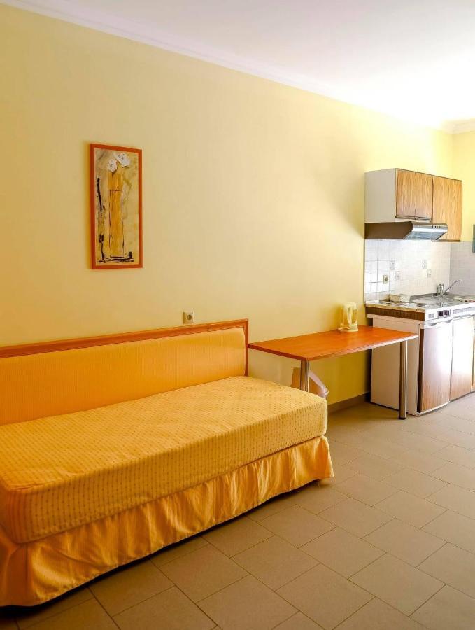 Coloma Apartments Pefkos Pefki  ภายนอก รูปภาพ